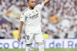 悲喜夜！利物浦造88年神迹，皇马拜仁全胜领跑，曼联2-1切尔西