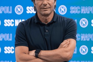 遗憾！卫冕冠军9号中锋倒下，伤缺三月之久彻底扰乱主帅新布置