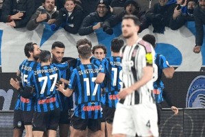 0-3崩盘出局！斯帕莱蒂不敢相信，意甲第4遭血洗，耻辱一战创队史尴尬纪录