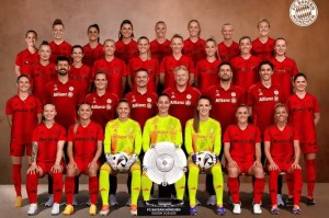 德甲国家德比：多特蒙德VS拜仁慕尼黑，巅峰对决一触即发