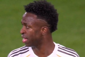 西甲榜首混战！皇马1-2被反杀，仅领先2分不稳，巴萨等来追分良机