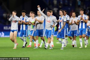 从曼城弃将到西甲新星：他如何用努力赢得全场掌声？